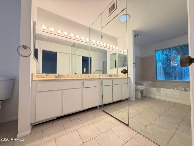 2901 W SIERRA Street, Phoenix, AZ 85029