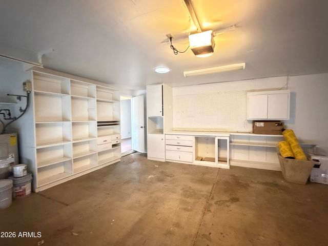 2901 W SIERRA Street, Phoenix, AZ 85029