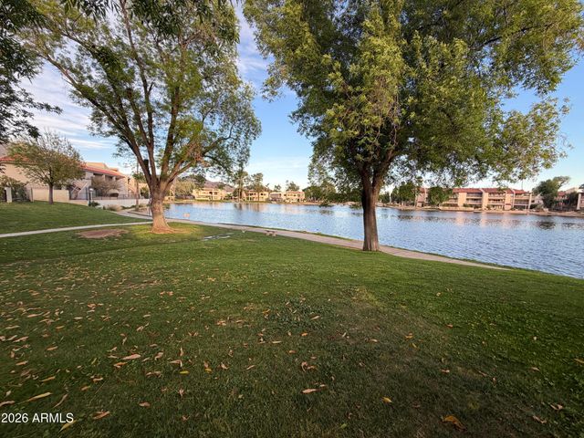 2901 W SIERRA Street, Phoenix, AZ 85029