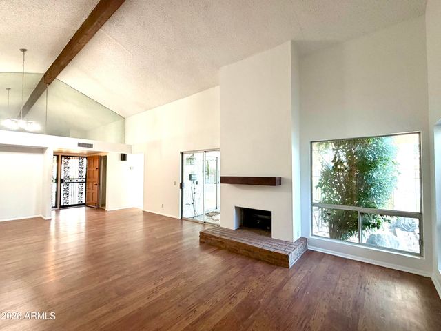 2901 W SIERRA Street, Phoenix, AZ 85029