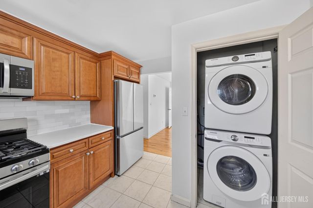 138 Pershing Avenue 2, Carteret, NJ 07008