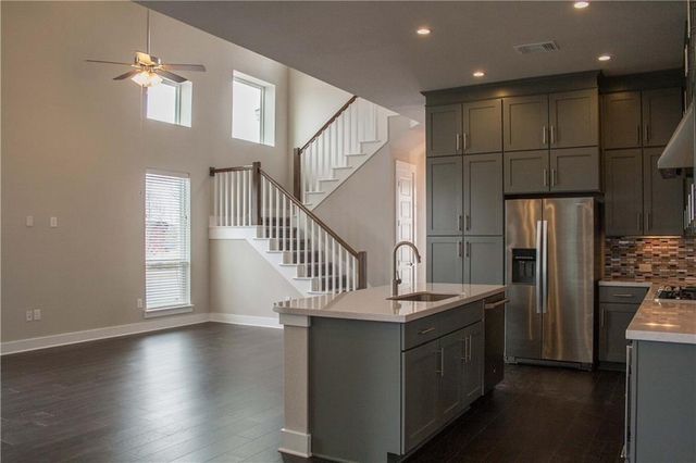 1013 Banyon ST, Austin, TX 78757