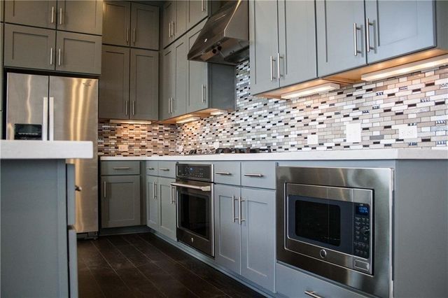 1013 Banyon ST, Austin, TX 78757