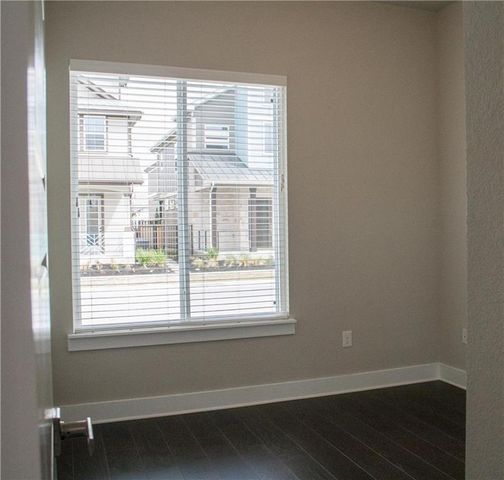 1013 Banyon ST, Austin, TX 78757