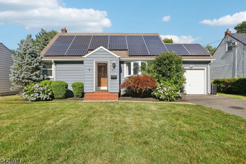 821 Hillside Rd, Rahway City, NJ 07065