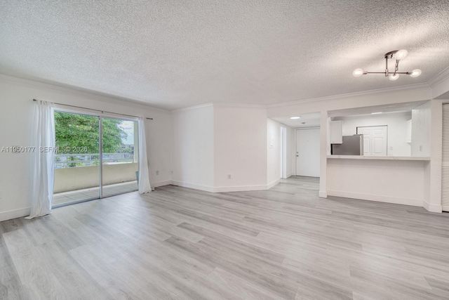 10795 SW 108th Avenue 304, Miami, FL 33176