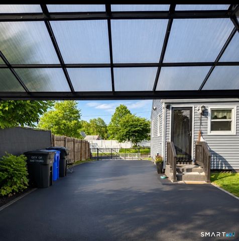 11 Westbrook Street, Hartford, CT 06106