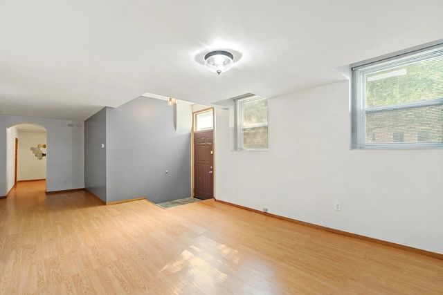 2724 W Chicago Avenue, Chicago, IL 60622