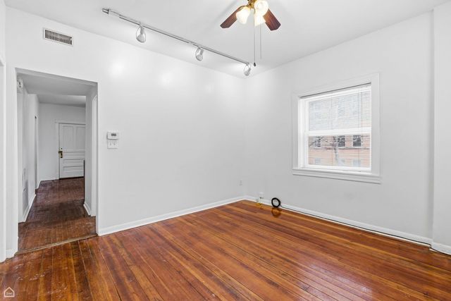 2724 W Chicago Avenue, Chicago, IL 60622