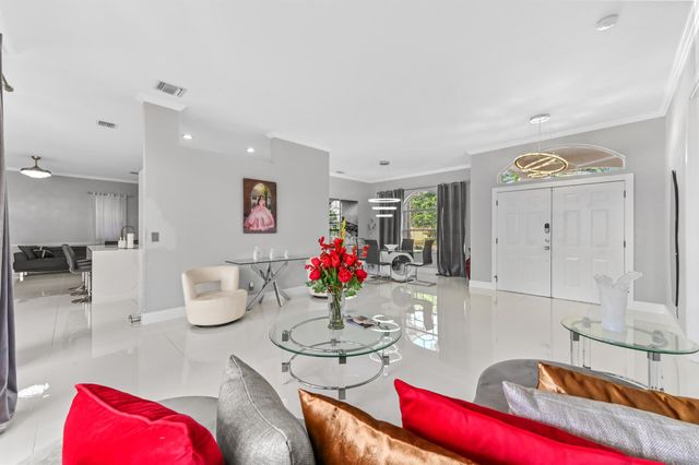 1733 22nd Avenue N, Lake Worth Beach, FL 33460