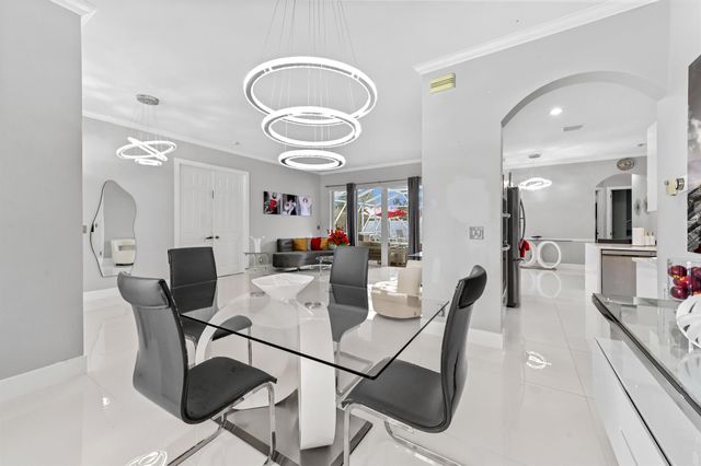 1733 22nd Avenue N, Lake Worth Beach, FL 33460