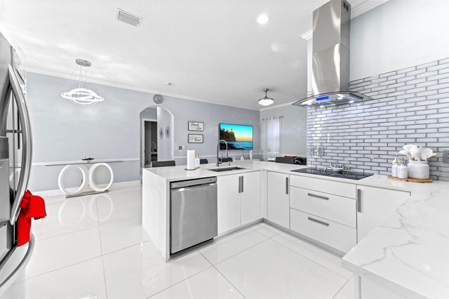 1733 22nd Avenue N, Lake Worth Beach, FL 33460