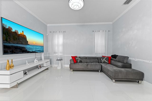 1733 22nd Avenue N, Lake Worth Beach, FL 33460