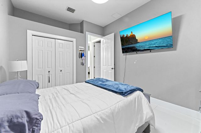 1733 22nd Avenue N, Lake Worth Beach, FL 33460