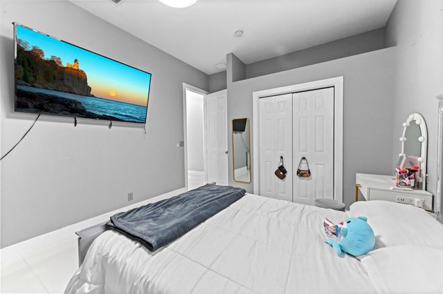 1733 22nd Avenue N, Lake Worth Beach, FL 33460