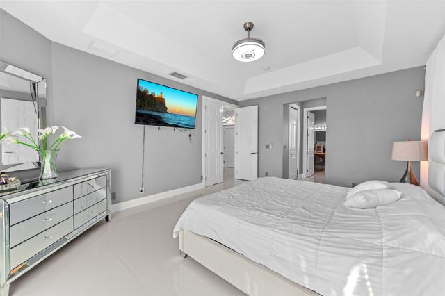 1733 22nd Avenue N, Lake Worth Beach, FL 33460