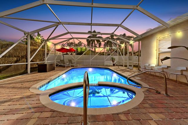 1733 22nd Avenue N, Lake Worth Beach, FL 33460