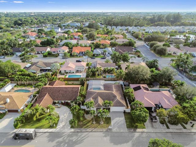 1733 22nd Avenue N, Lake Worth Beach, FL 33460