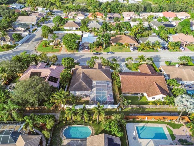 1733 22nd Avenue N, Lake Worth Beach, FL 33460