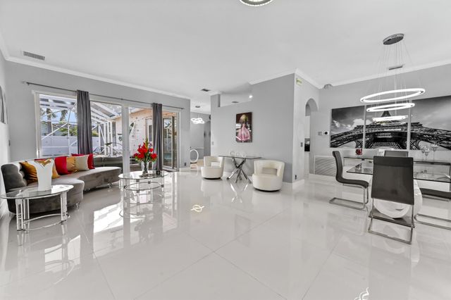 1733 22nd Avenue N, Lake Worth Beach, FL 33460