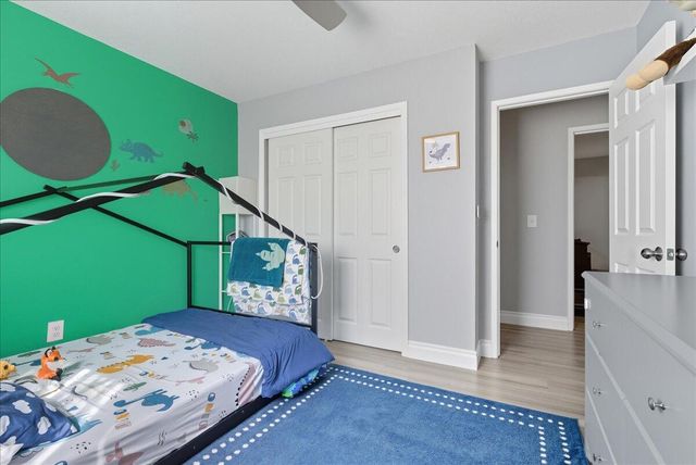 2123 Cottonwood Court, Hanford, CA 93230
