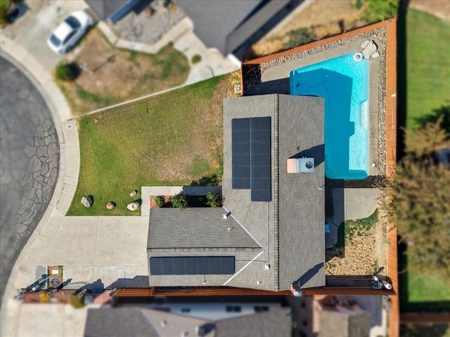 2123 Cottonwood Court, Hanford, CA 93230