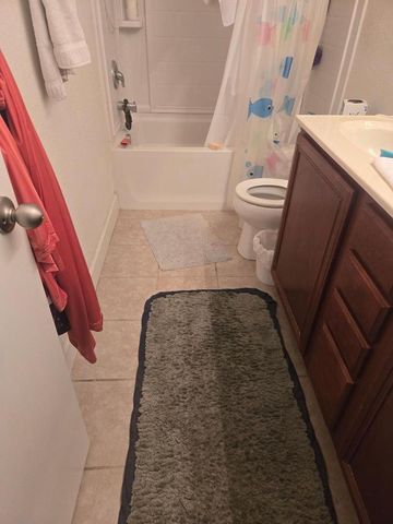 4421 Harmony Hill Way, Stockton, CA 95212