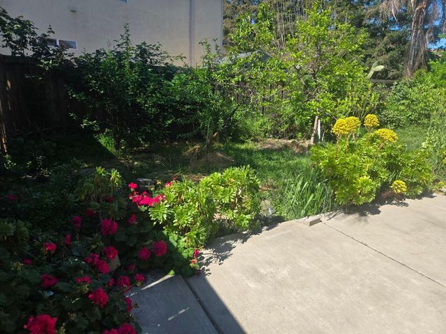 4421 Harmony Hill Way, Stockton, CA 95212