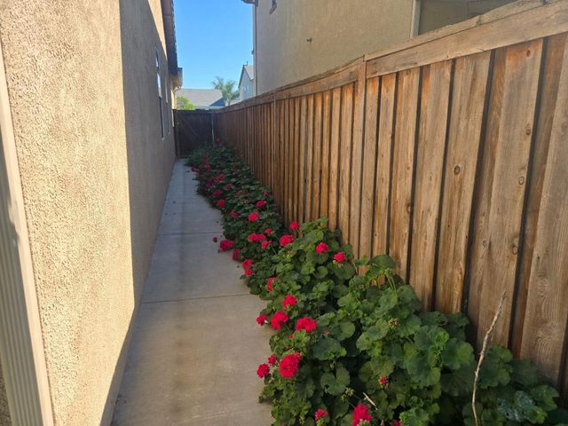 4421 Harmony Hill Way, Stockton, CA 95212