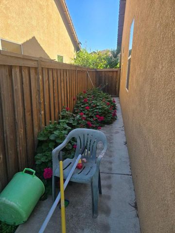 4421 Harmony Hill Way, Stockton, CA 95212