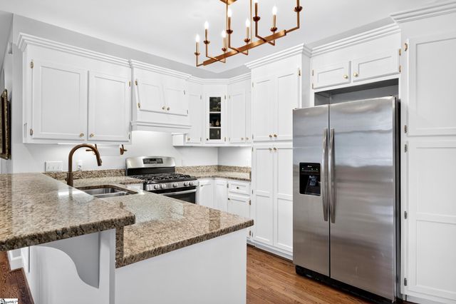 11 Holly Trace, Simpsonville, SC 29681