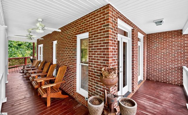 11 Holly Trace, Simpsonville, SC 29681