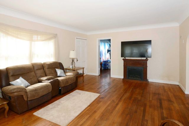 5287 Comstock Avenue, Comstock Twp, MI 49048