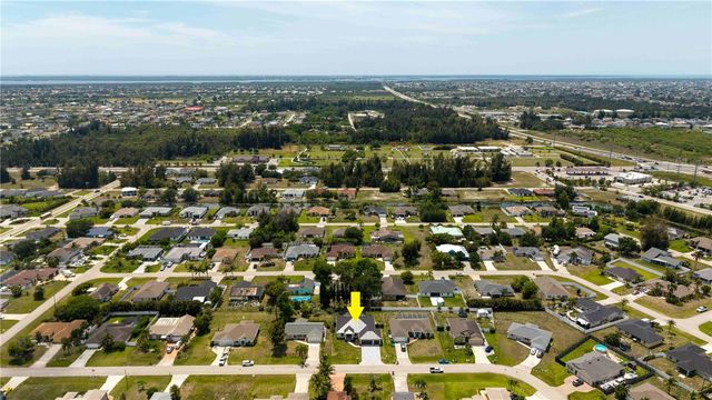 812 SW 14TH AVENUE, Cape Coral, FL 33991