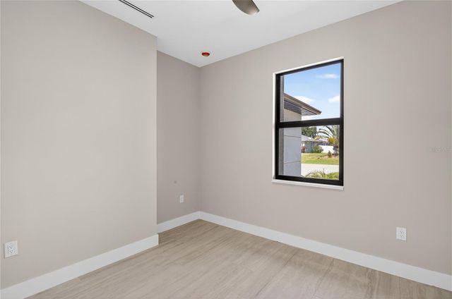 812 SW 14TH AVENUE, Cape Coral, FL 33991