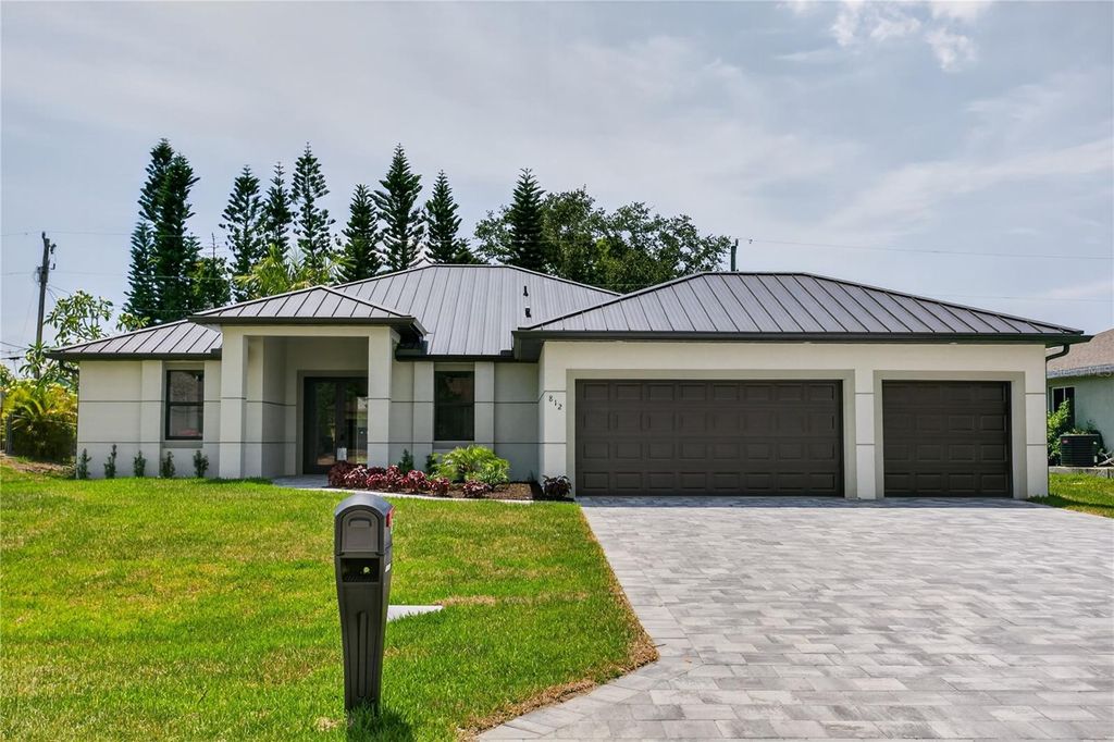 812 SW 14TH AVENUE, Cape Coral, FL 33991