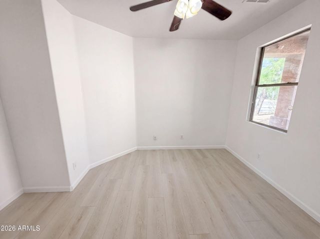 934 E OVERLIN Lane, Avondale, AZ 85323