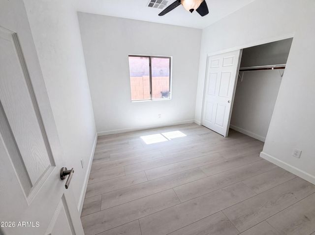 934 E OVERLIN Lane, Avondale, AZ 85323