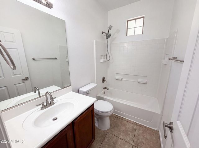 934 E OVERLIN Lane, Avondale, AZ 85323