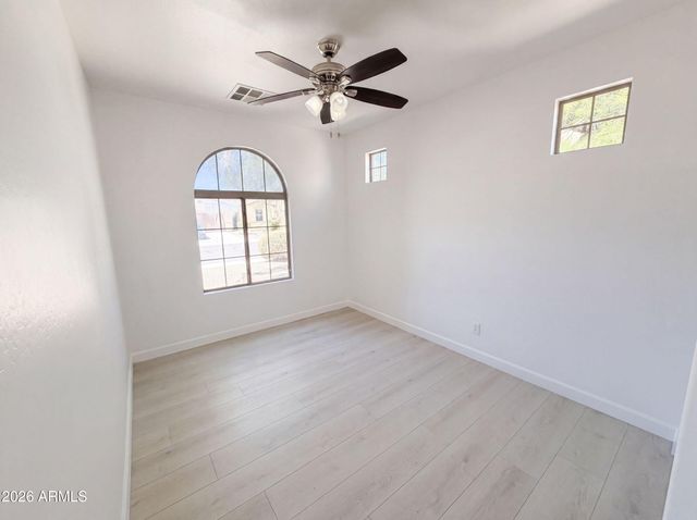 934 E OVERLIN Lane, Avondale, AZ 85323