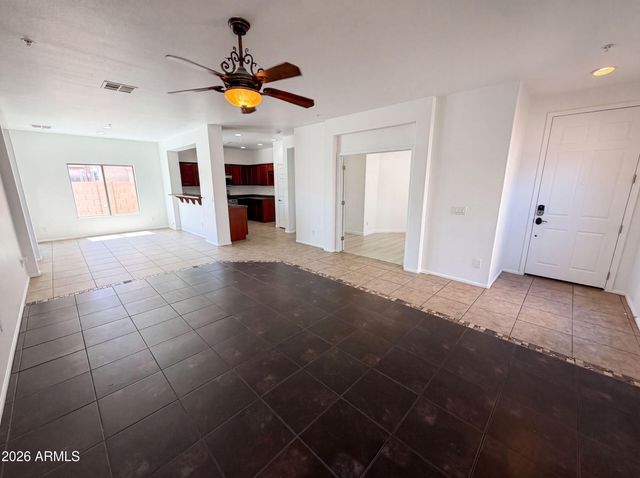 934 E OVERLIN Lane, Avondale, AZ 85323