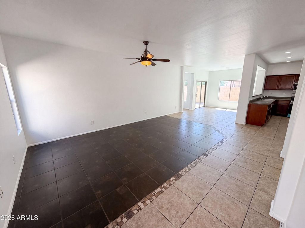 934 E OVERLIN Lane, Avondale, AZ 85323 — photo 3
