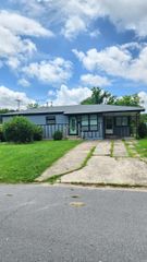 5202 S Woodland Dr, North Little Rock, AR 72117