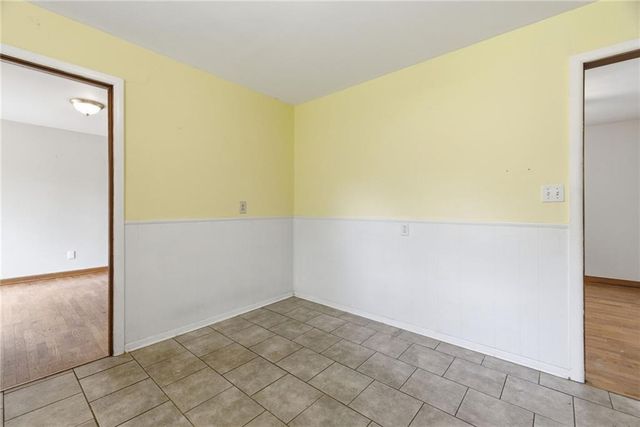 8901 Craig Drive, Overland Park, KS 66212