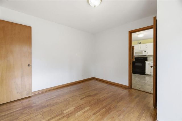 8901 Craig Drive, Overland Park, KS 66212