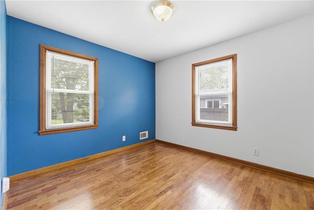 8901 Craig Drive, Overland Park, KS 66212