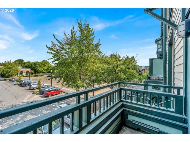 1370 Ne ORENCO STATION Pkwy 26, Hillsboro, OR 97124