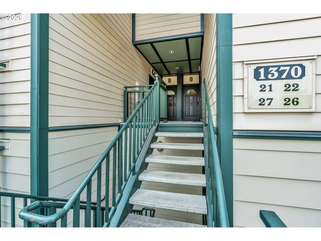 1370 Ne ORENCO STATION Pkwy 26, Hillsboro, OR 97124