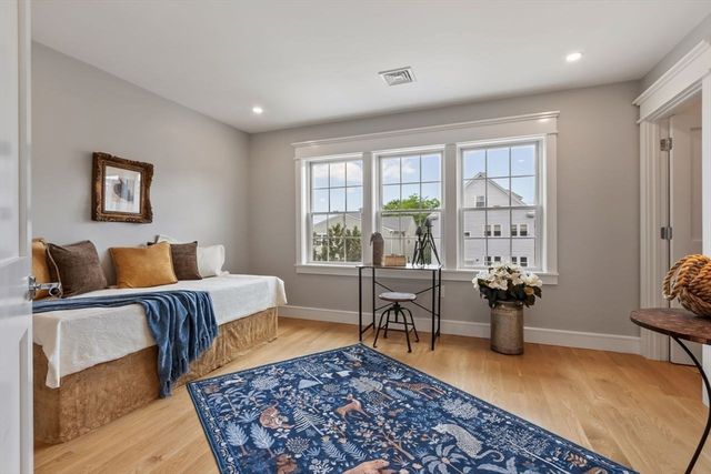 23 Trowbridge St 23, Belmont, MA 02478