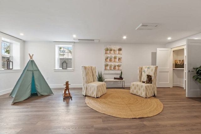 23 Trowbridge St 23, Belmont, MA 02478